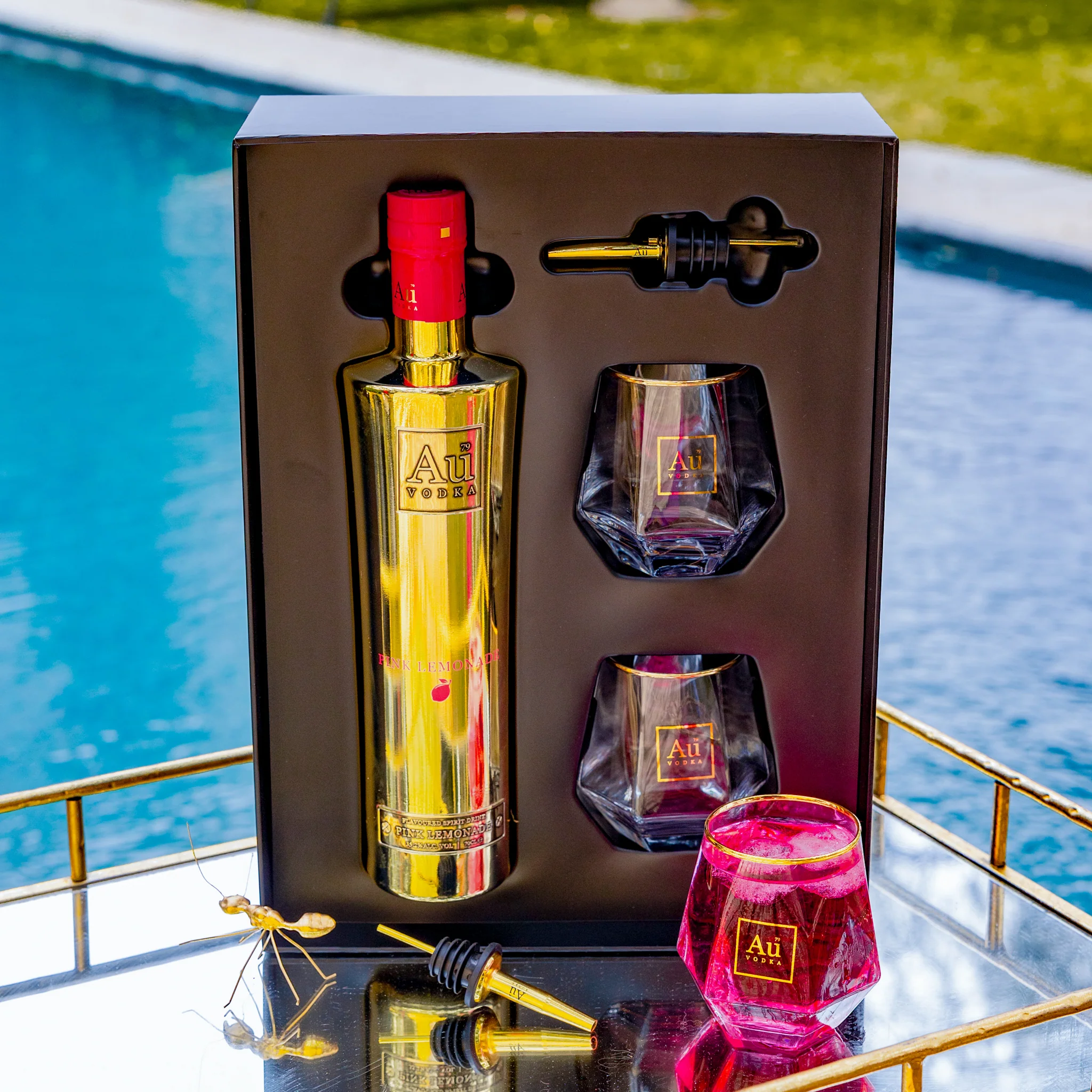 Au Vodka Gift Pack - Image 5